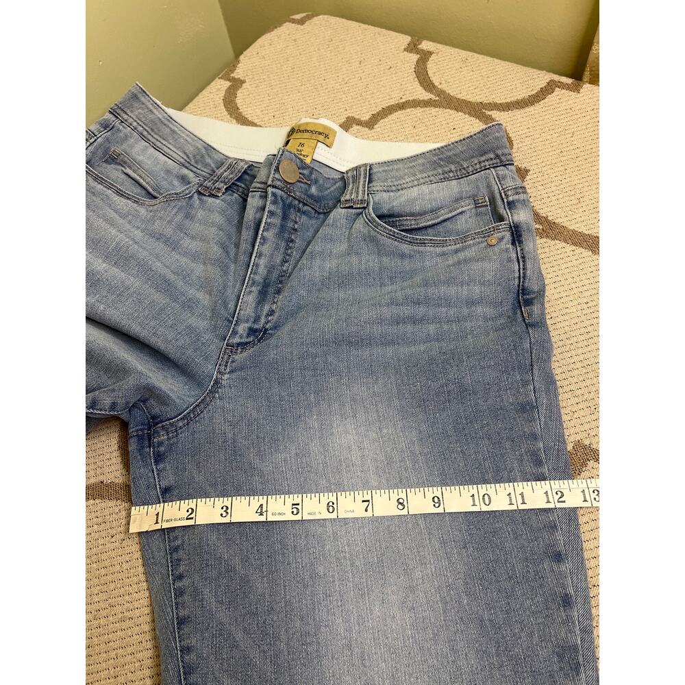 Democracy “Ab"solution Fray Hem Slim Straight Jean, size 16, light blue wash - Picture 6 of 11